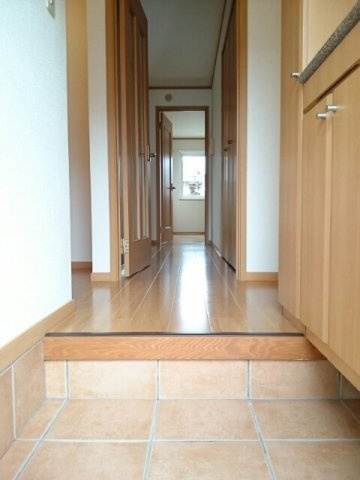 アルハンブラ二番館の玄関