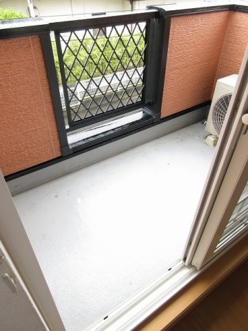 サンモールＡのバルコニー