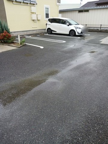 ハナミズキＢの駐車場