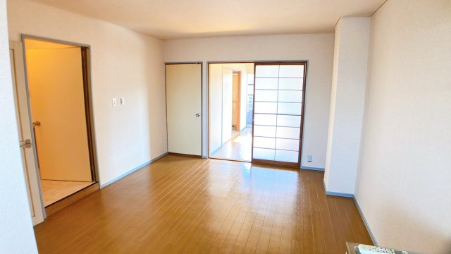 ニューリタンスの居間・リビング