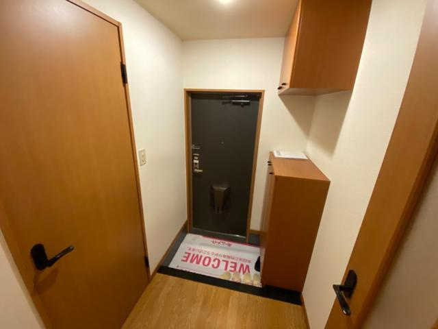 ラルジュ・ミリューの玄関|玄関