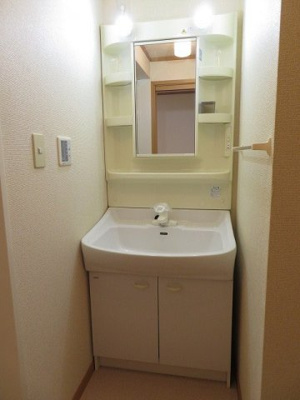 【洗面所】 | カーサ・アルカンシエルＢ