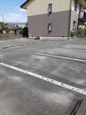 グレイスドリームの駐車場