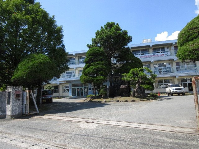 シャン・ド・フルールの周辺|銀水小学校まで1250m
