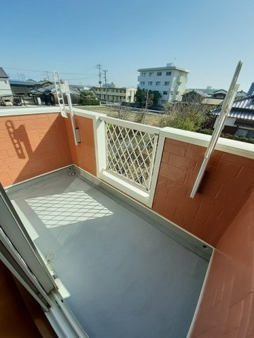 サン・ウィステリアのバルコニー