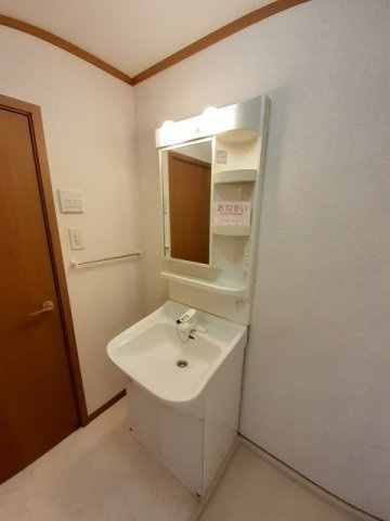 サン・ウィステリアの洗面所