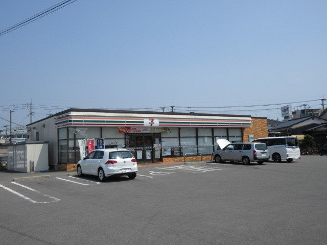 ファミールコートⅡ　Ａの周辺|セブンイレブンまで1200m