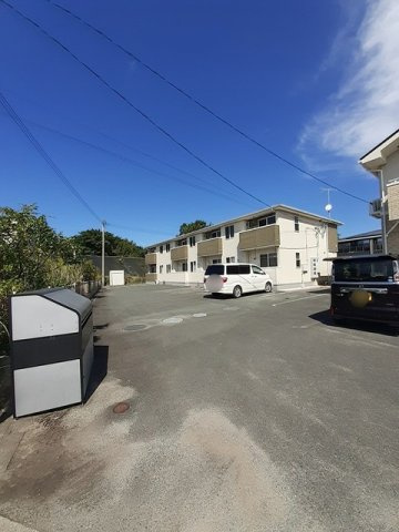 グリーン・ガーデンⅡの駐車場