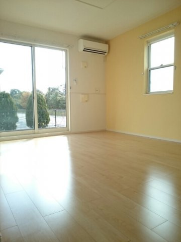 まりばさみⅠの居間・リビング