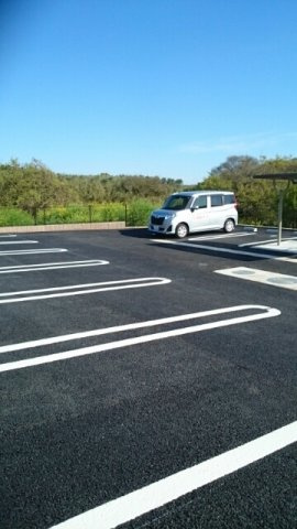 ブリーズの駐車場