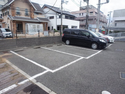 【駐車場】 | シーサイドパストラル林崎Ⅱ | 駐車スペース