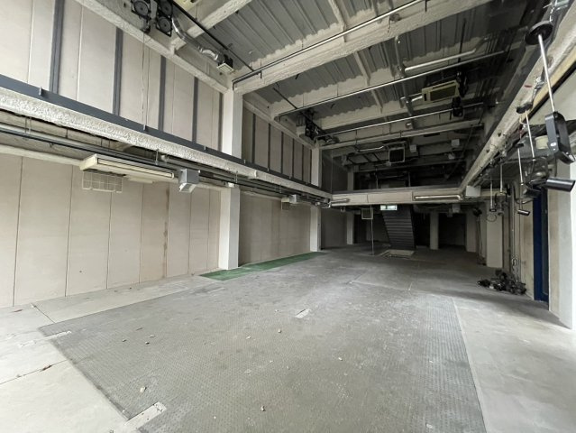 ミツハシビルの内装