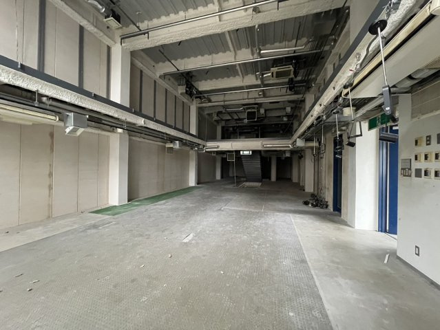 ミツハシビルの内装