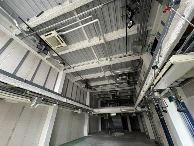 ミツハシビルの内装