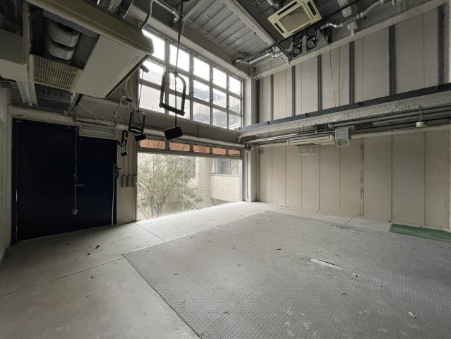 ミツハシビルの内装