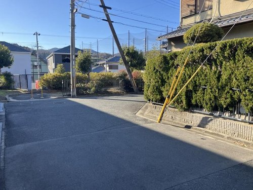 兵庫県川西市多田院２丁目　土地分譲　建築条件なしの周辺