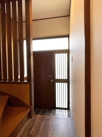 上永吉1576貸家の玄関