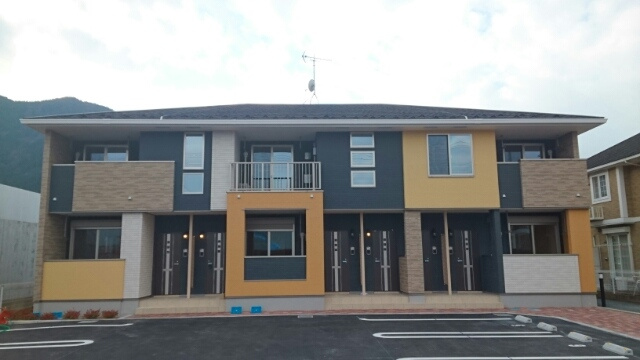 リベルテ、ベルファミーユⅡ１・２・３・５番館の外観|リベルテ