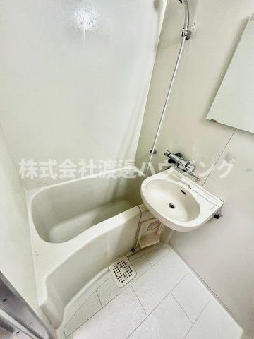 KM江坂の独立洗面台