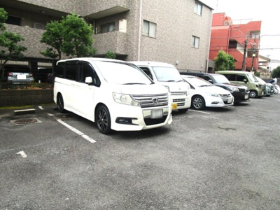 【駐車場】 | メゾンラフォーレ