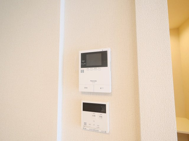 ウエストメゾン大森のセキュリティ|モニター付きインターホン完備