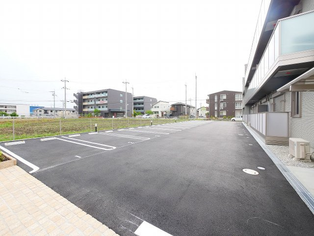 ウエストメゾン大森の駐車場|駐車場です