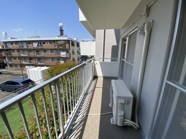 【バルコニー】 | Uresidence緑地公園 | 南向きのバルコニー
