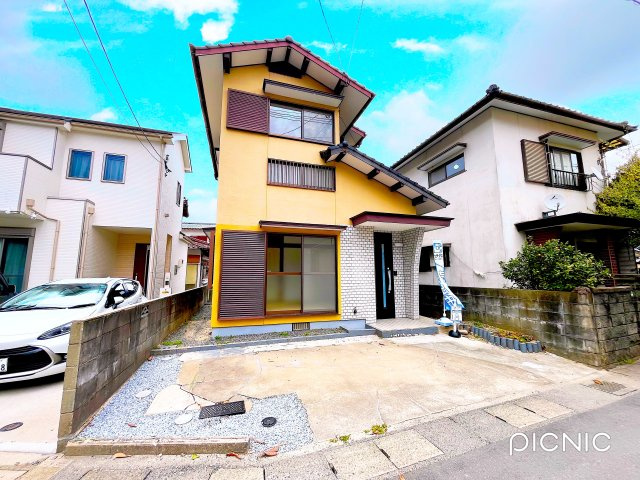 脇山２丁目戸建ての駐車場