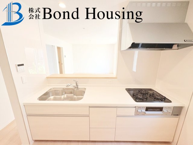 広々と南向きバルコニー　西区玉津町高津橋　2号棟　新築戸建のキッチン