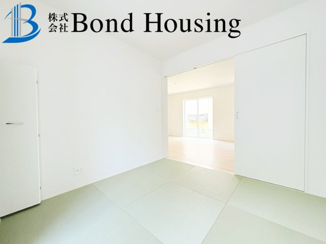 広々と南向きバルコニー　西区玉津町高津橋　2号棟　新築戸建の和室