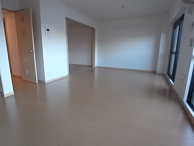 神戸市須磨区妙法寺字大津江の賃貸マンション