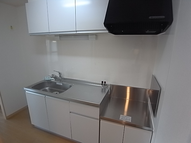 神戸市須磨区妙法寺字大津江の賃貸マンションのキッチン|キッチン