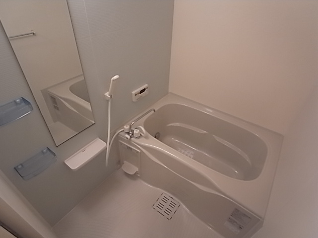 神戸市須磨区妙法寺字大津江の賃貸マンションの浴室|浴室