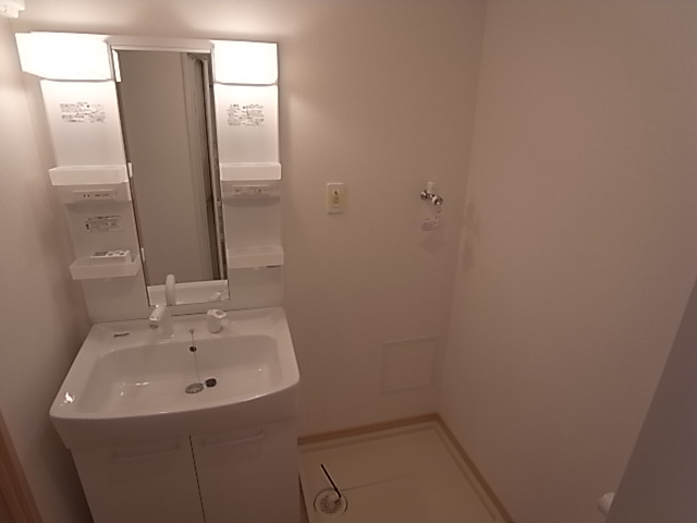 神戸市須磨区妙法寺字大津江の賃貸マンションの洗面所|シャンプードレッサー