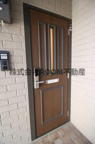 サンウィルコート の玄関|収納もある玄関です