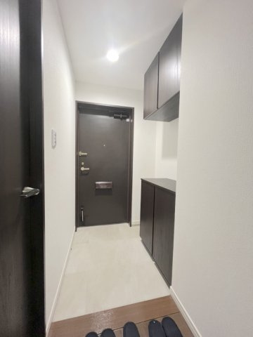 下大利パークマンションの玄関