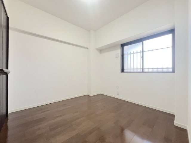 下大利パークマンションの洋室