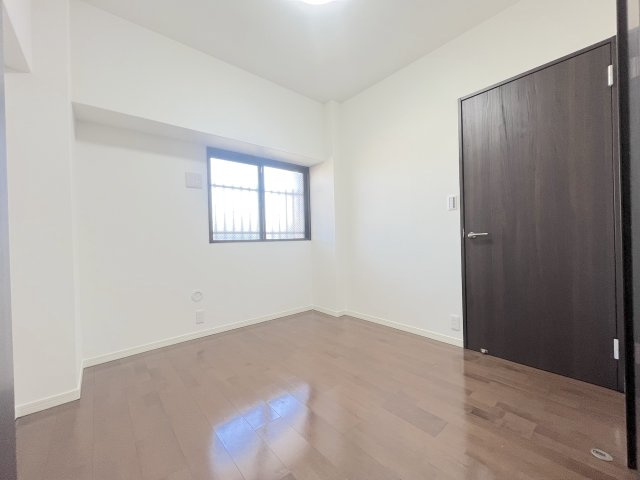 下大利パークマンションの洋室