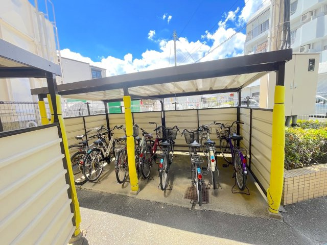 下大利パークマンションの駐輪場
