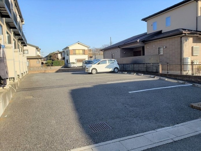 レオパレスアン　ティームの駐車場