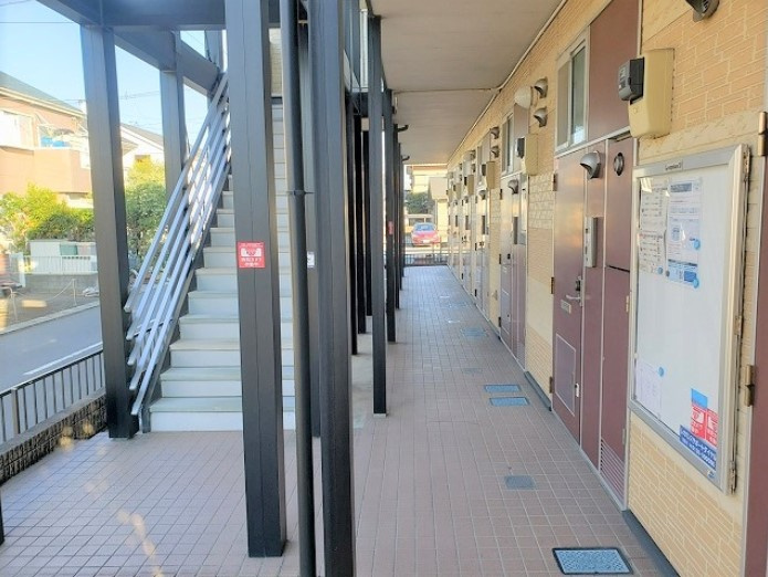 レオパレスアン　ティームのエントランス