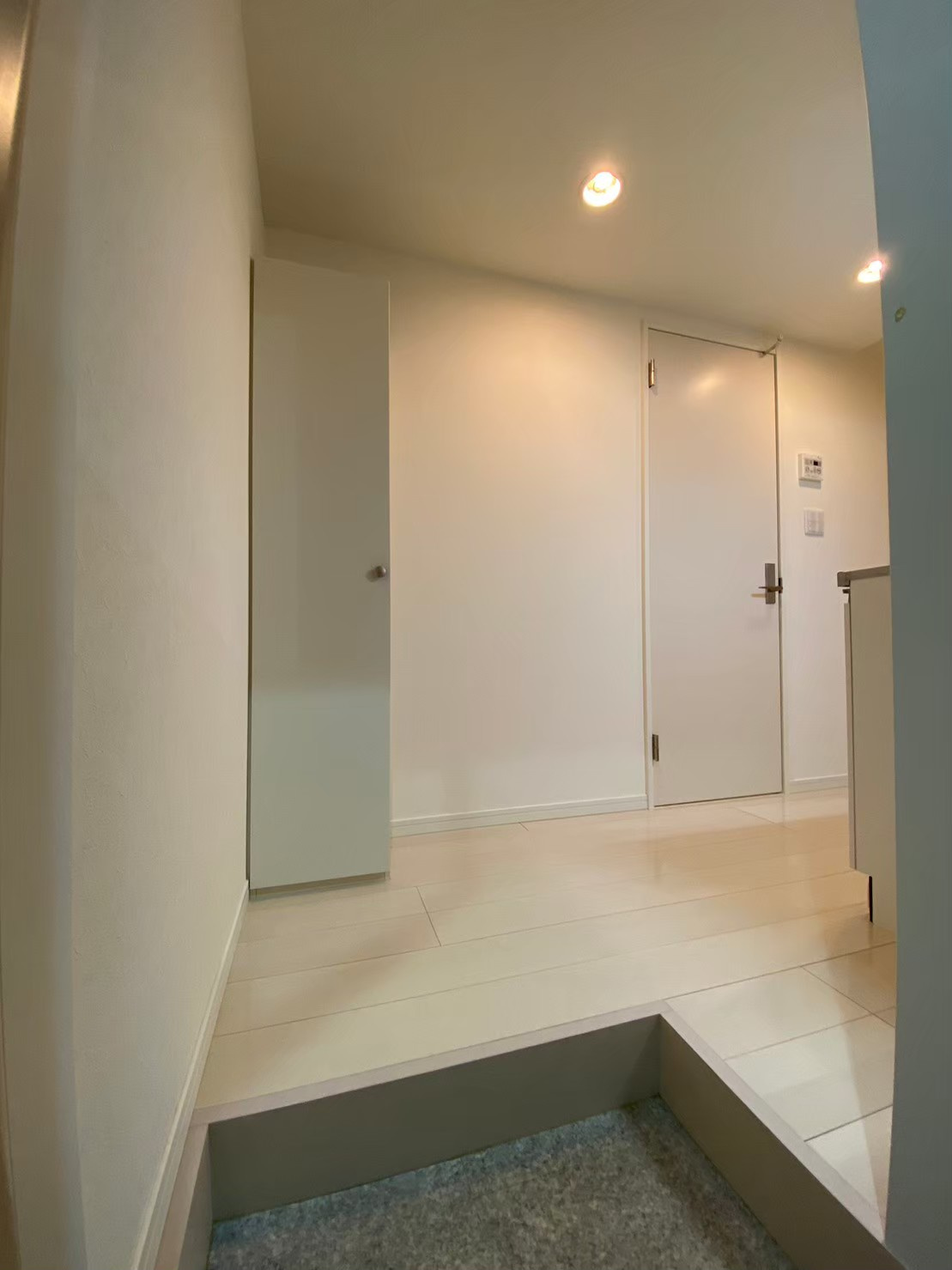 アーバンリュクスの玄関