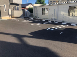 【駐車場】
