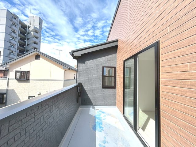 ファーストタウン　一宮市貴船町4丁目第1　全2区画分譲のバルコニー|バルコニーは南向きで洗濯物もよく乾きます！