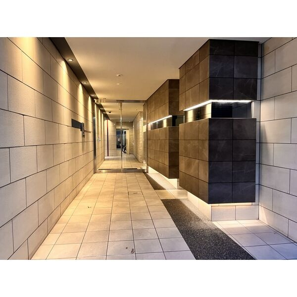 プラチナム　名古屋市賃貸　仲介手数料無料のエントランス