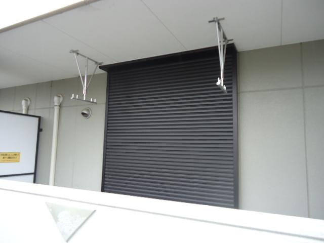 ヒーリングパレスのその他|窓シャッター