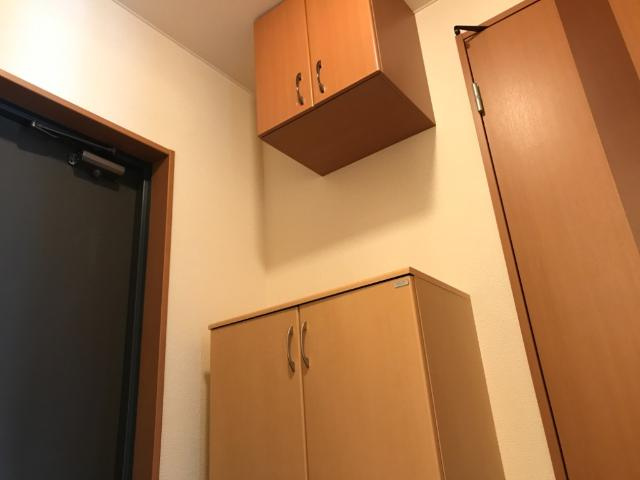 ヒーリングパレスの外観|下駄箱