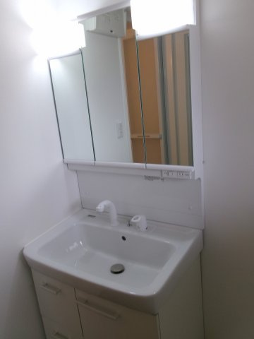 第1神栄ビルの洗面所