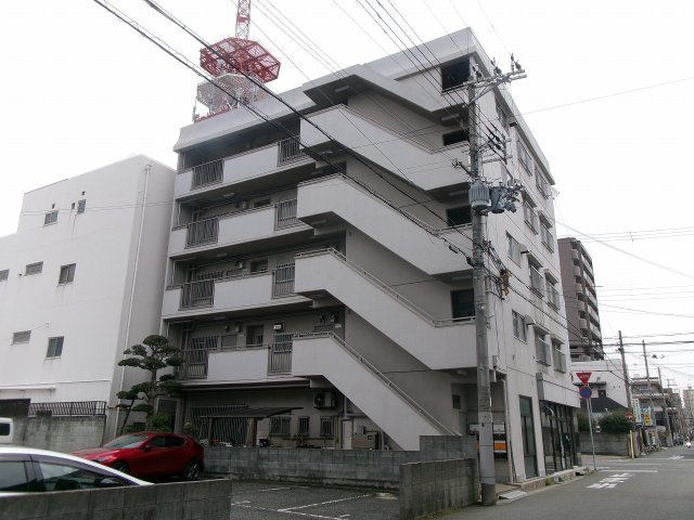 第1神栄ビルの外観