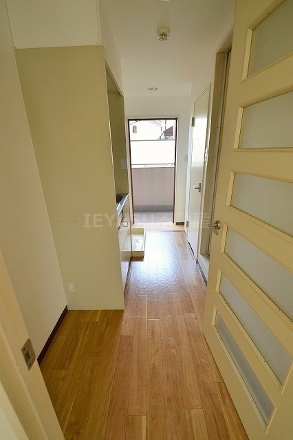 サテライト観音の内装